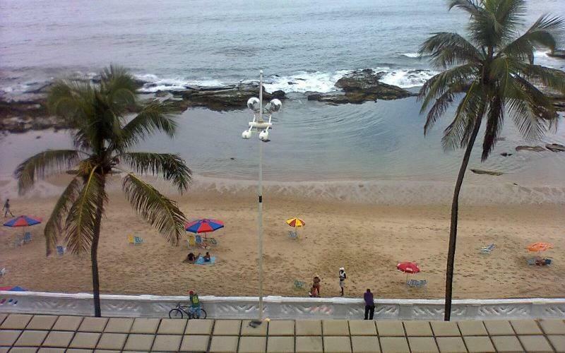 Farol Barra Flat Aparthotel Salvador Exterior photo
